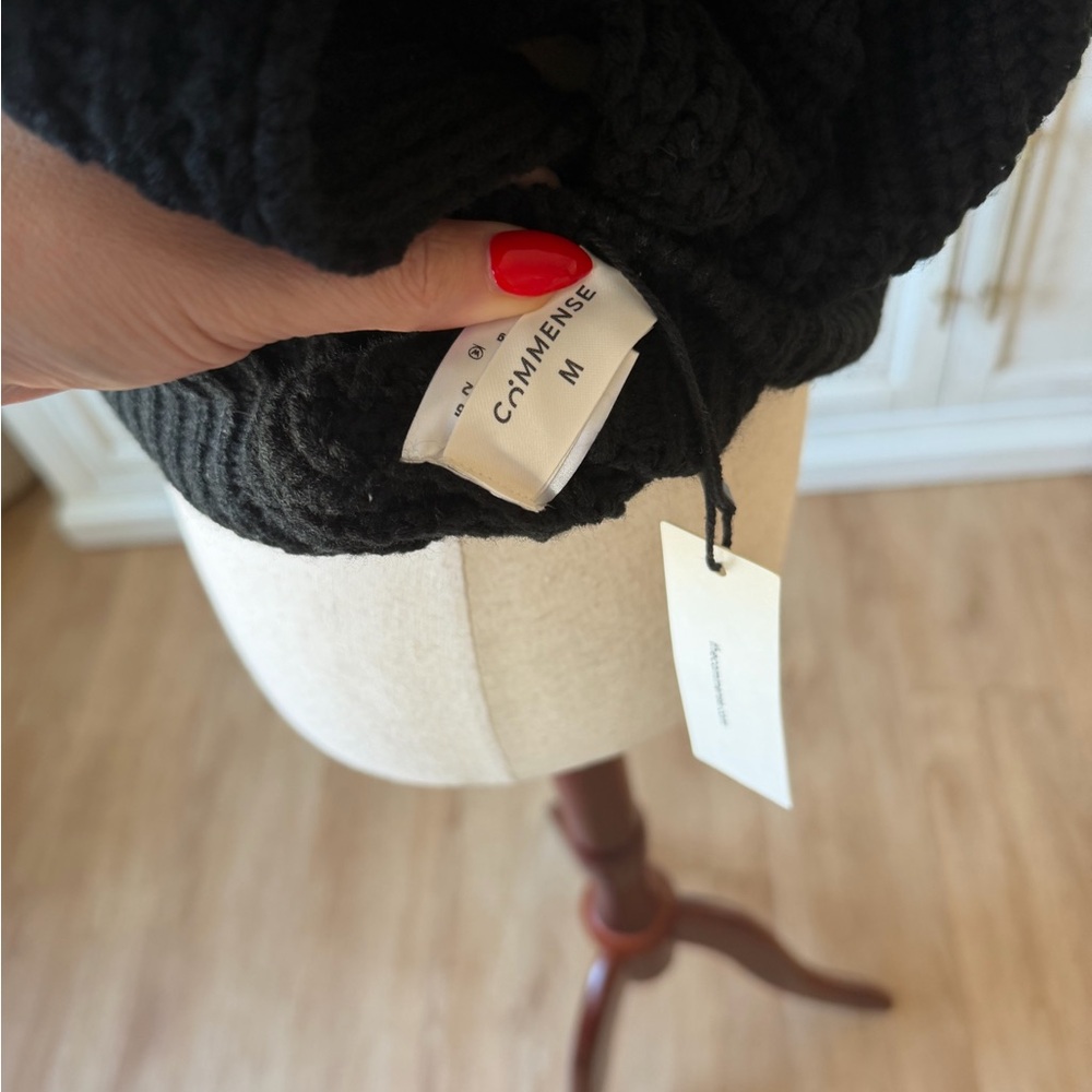 Commense Cozy Black Turtleneck Sweater - Picture 5 of 5